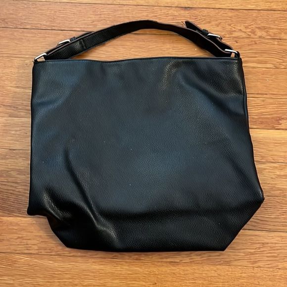 𝅺APOSTROPHE black leather handbag - Picture 10 of 12